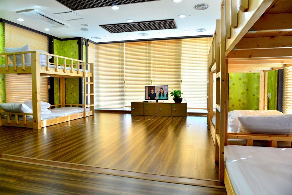 Seom Guesthouse Сеогвипо Екстериор снимка