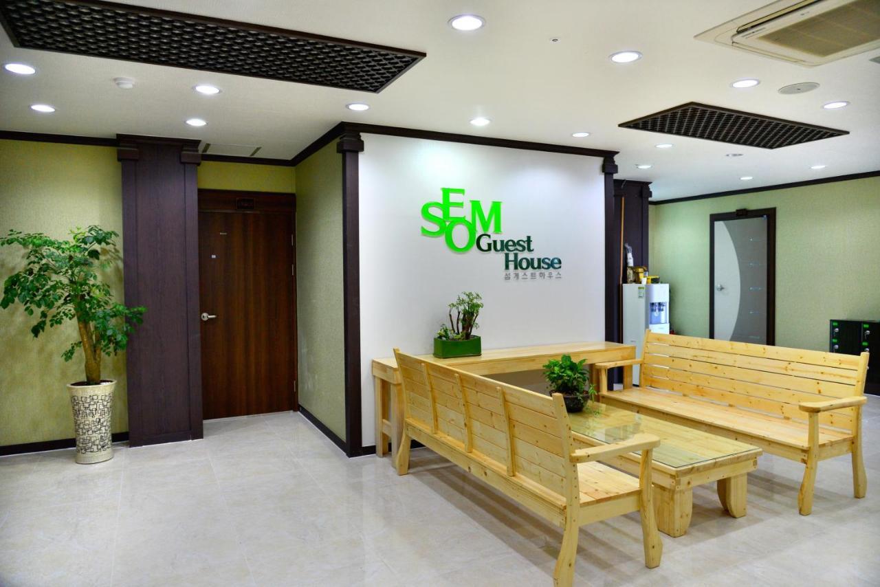 Seom Guesthouse Сеогвипо Екстериор снимка