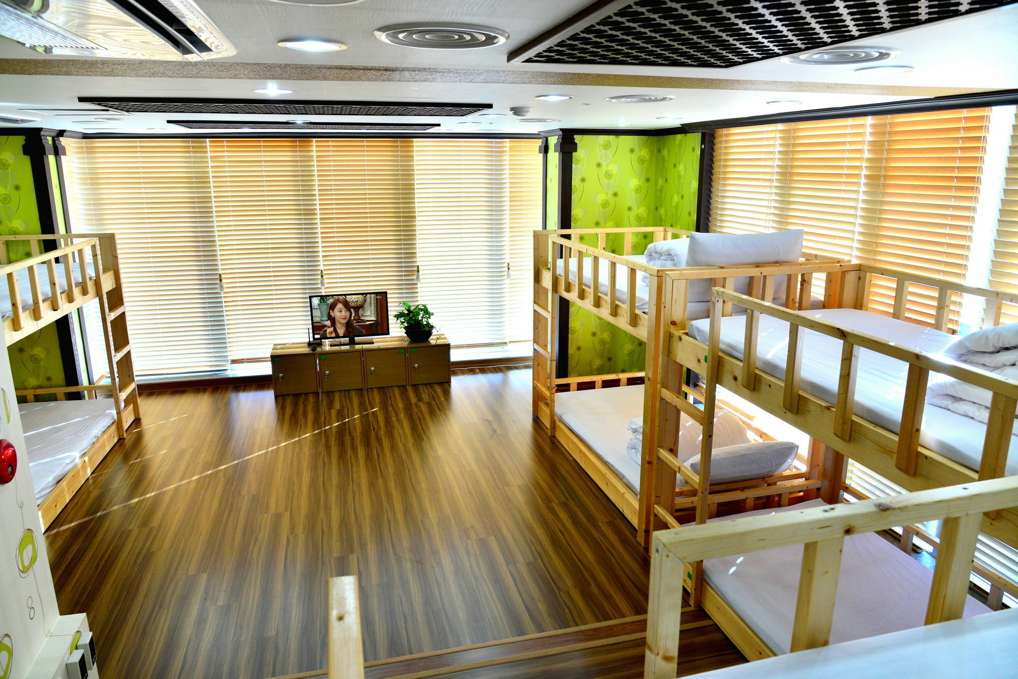 Seom Guesthouse Сеогвипо Екстериор снимка