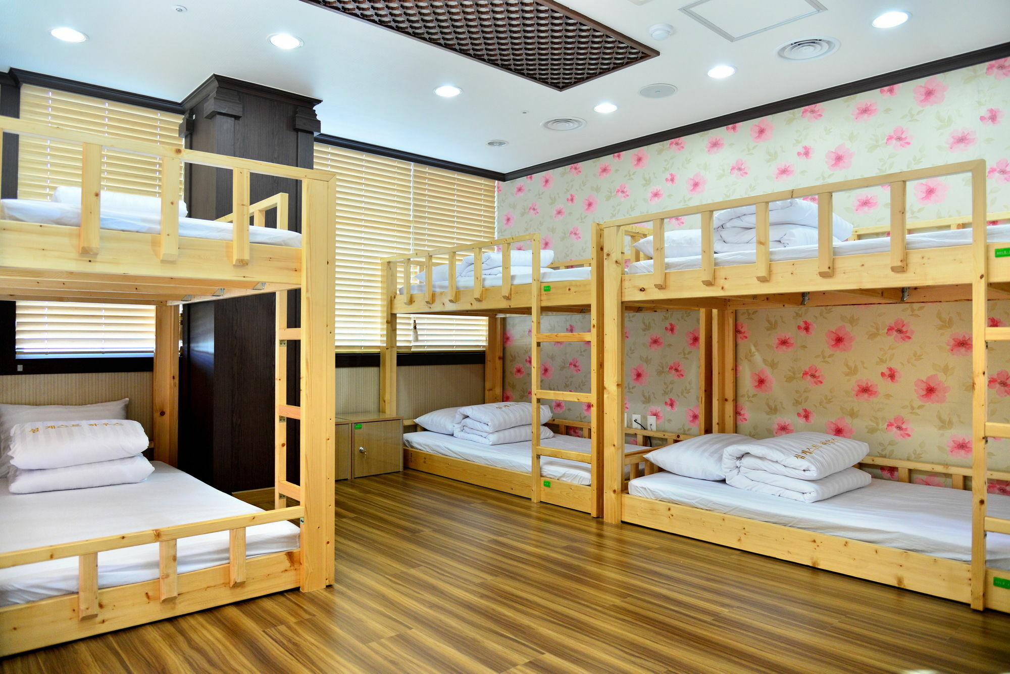 Seom Guesthouse Сеогвипо Екстериор снимка